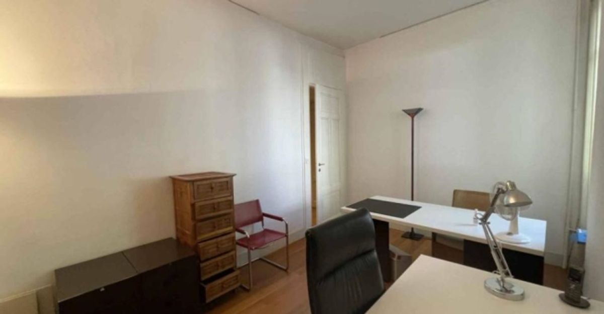 Bureau à louer quartier des bastions - 15 m2 - 2