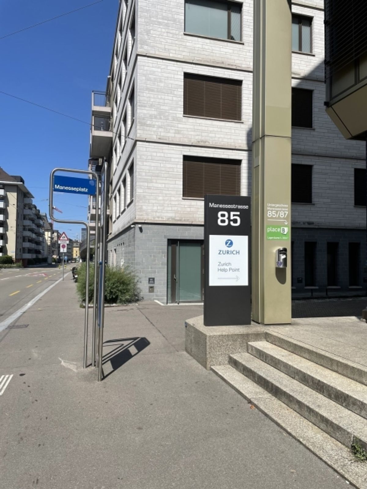 Garagenparkplatz zentral in 8045 Zürich / Sihlcity mieten! - 0