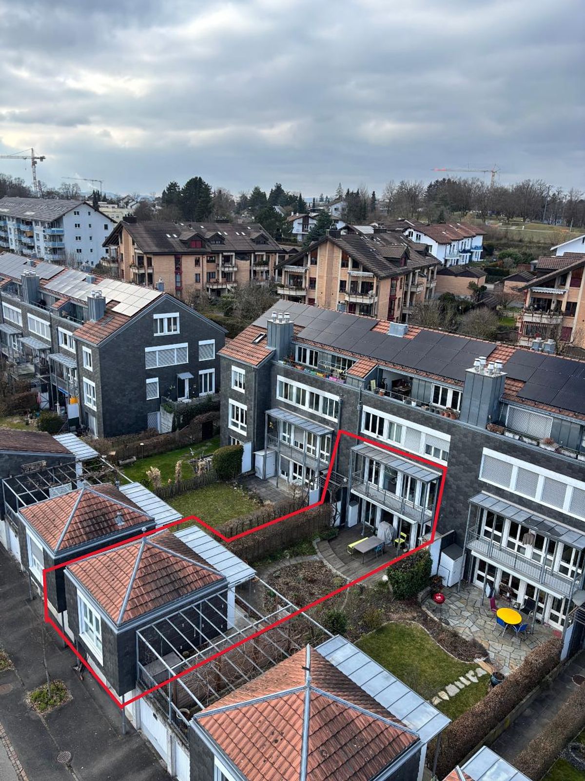 STILVOLL MÖBLIERT - PRIVATER GARTEN - BEFR. 12 MONATE - 0