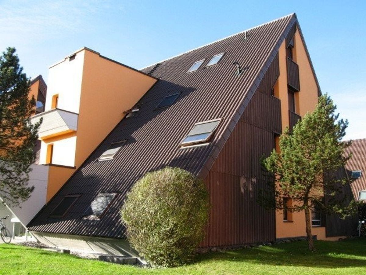Schöne Wohnung mit Gartensitzplatz - 0
