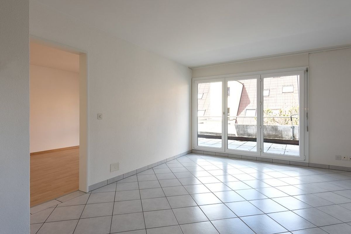 Schöne Wohnung mit Gartensitzplatz - 2