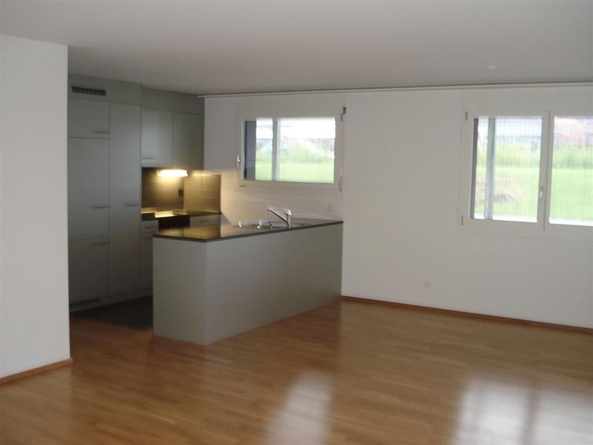 Ihr neues Zuhause mit eigenem Sitzplatz! - 0