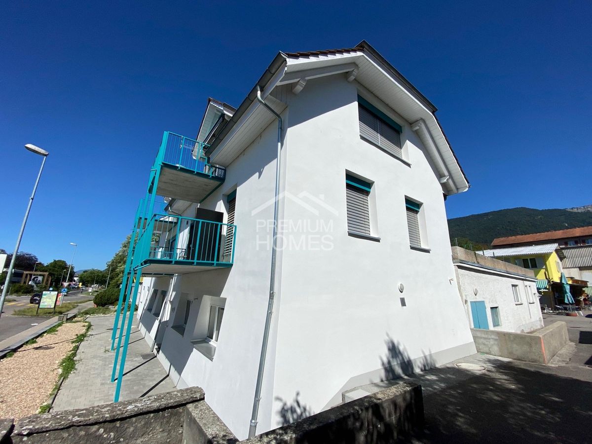 Mehrfamilienhaus mit attraktivem Gewerbeanteil und solidem Ertragspote - 0