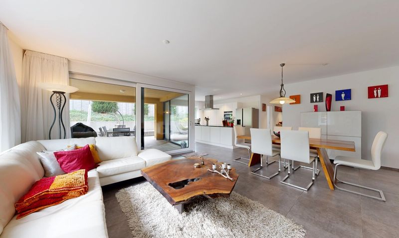 Moderne 3.5 Zimmerwohnung mit grosszügigem Gartenbereich in Menziken - 1