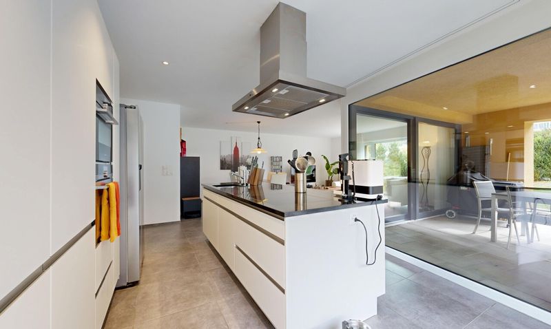 Moderne 3.5 Zimmerwohnung mit grosszügigem Gartenbereich in Menziken - 2
