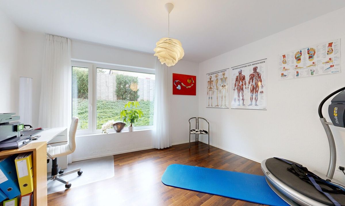 Moderne 3.5 Zimmerwohnung mit grosszügigem Gartenbereich in Menziken - 3