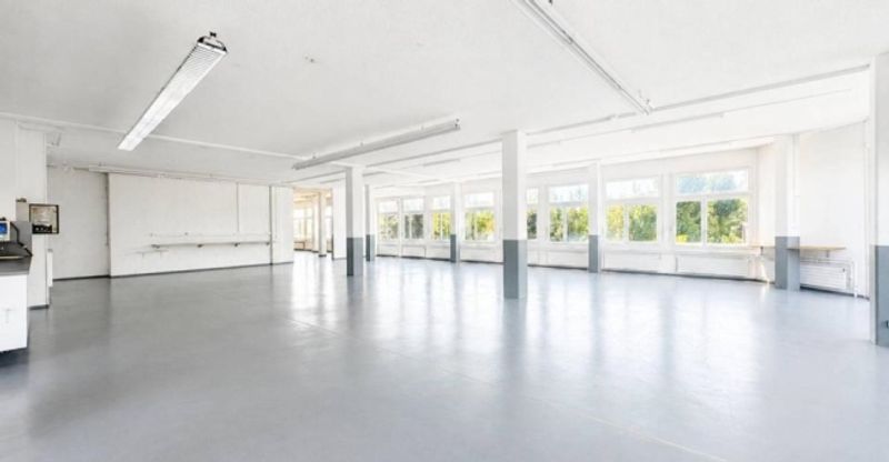GRAND-LAUSANNE - SURFACE COMMERCIALE & INDUSTRIELLE - 4