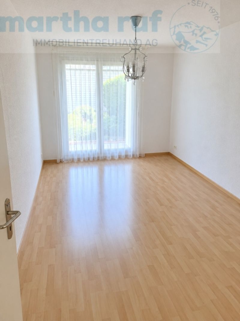 Helle, grosszügige 4.5-Zimmer-Wohnung mit grossem Gartensitzplatz - 6