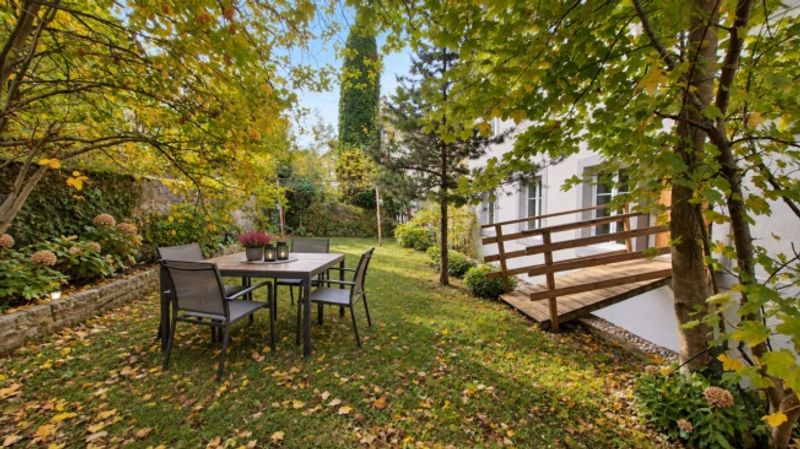 Wunderschöne 2,5-Zimmer-Wohnung – Terrasse und Garten - 8
