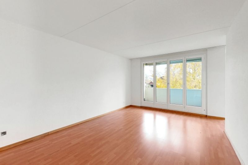 Grosszügige Familienwohnung mit Sicht ins Grüne - 6