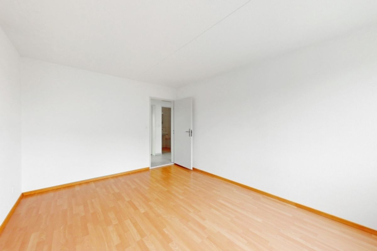 Grosszügige Familienwohnung mit Sicht ins Grüne - 6