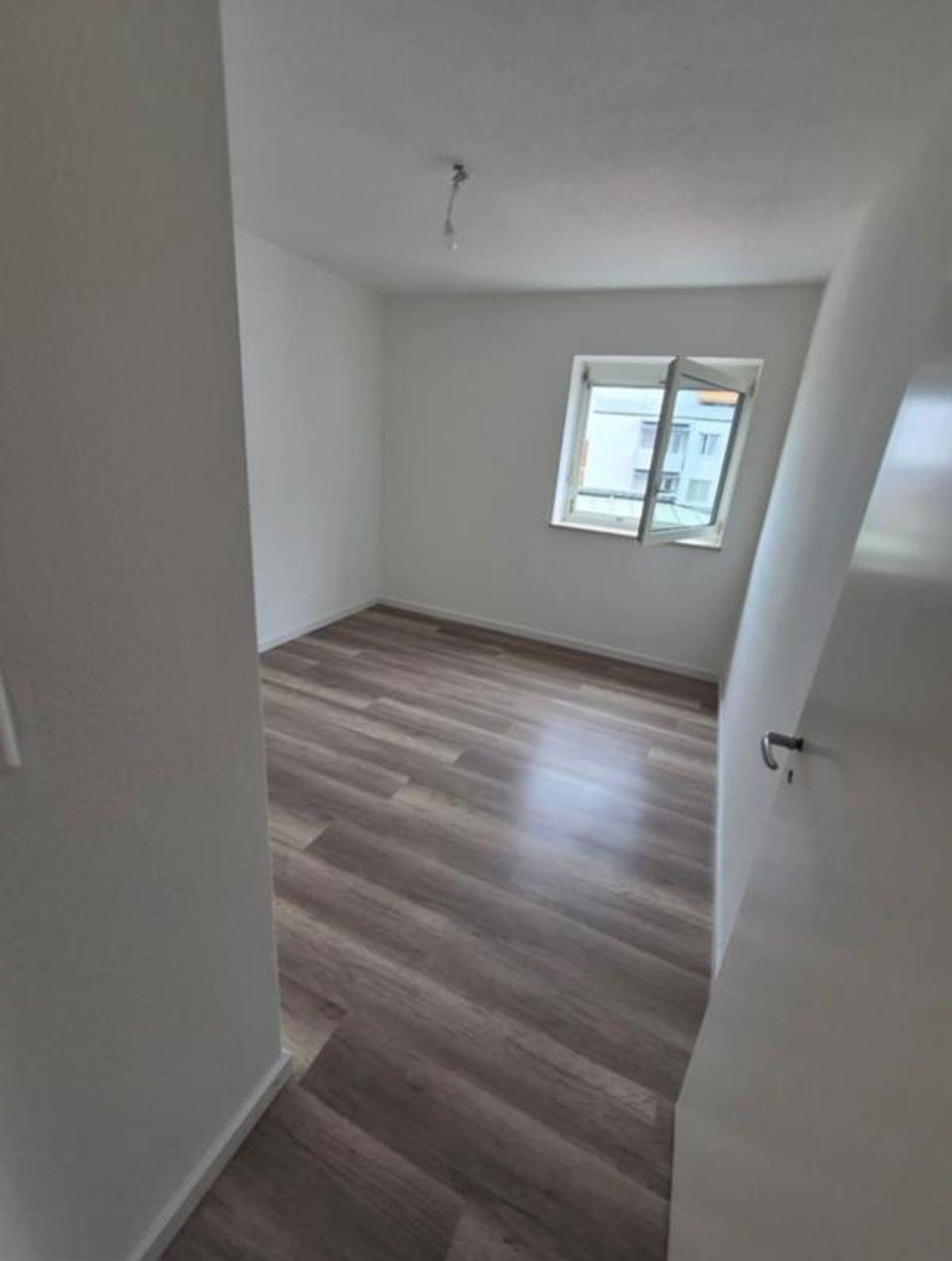 4 Zimmer Wohnung - 4