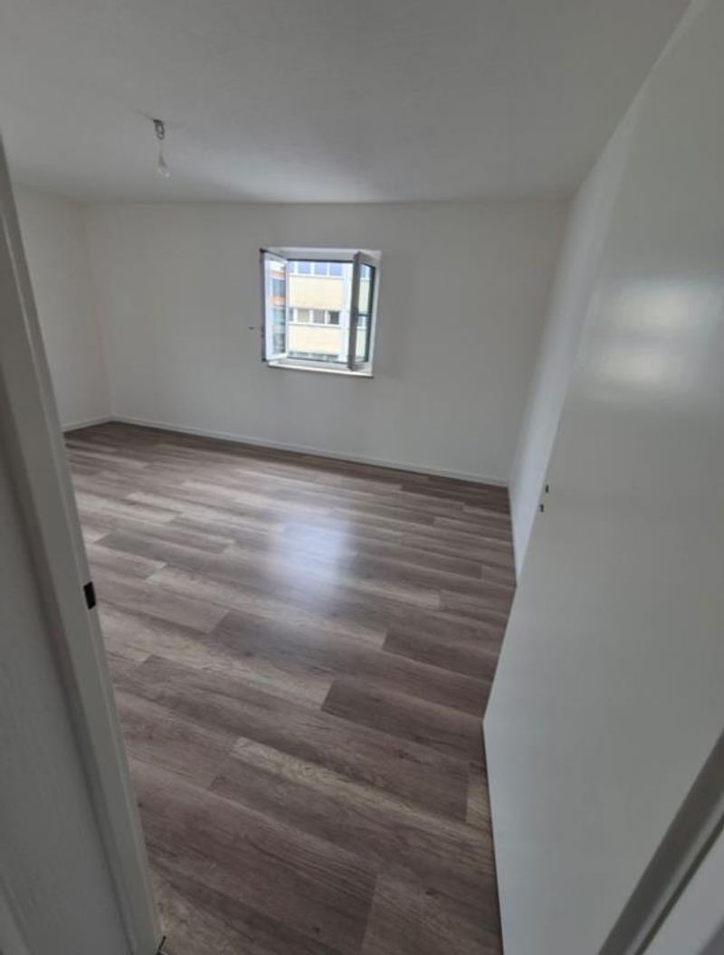 4 Zimmer Wohnung - 6