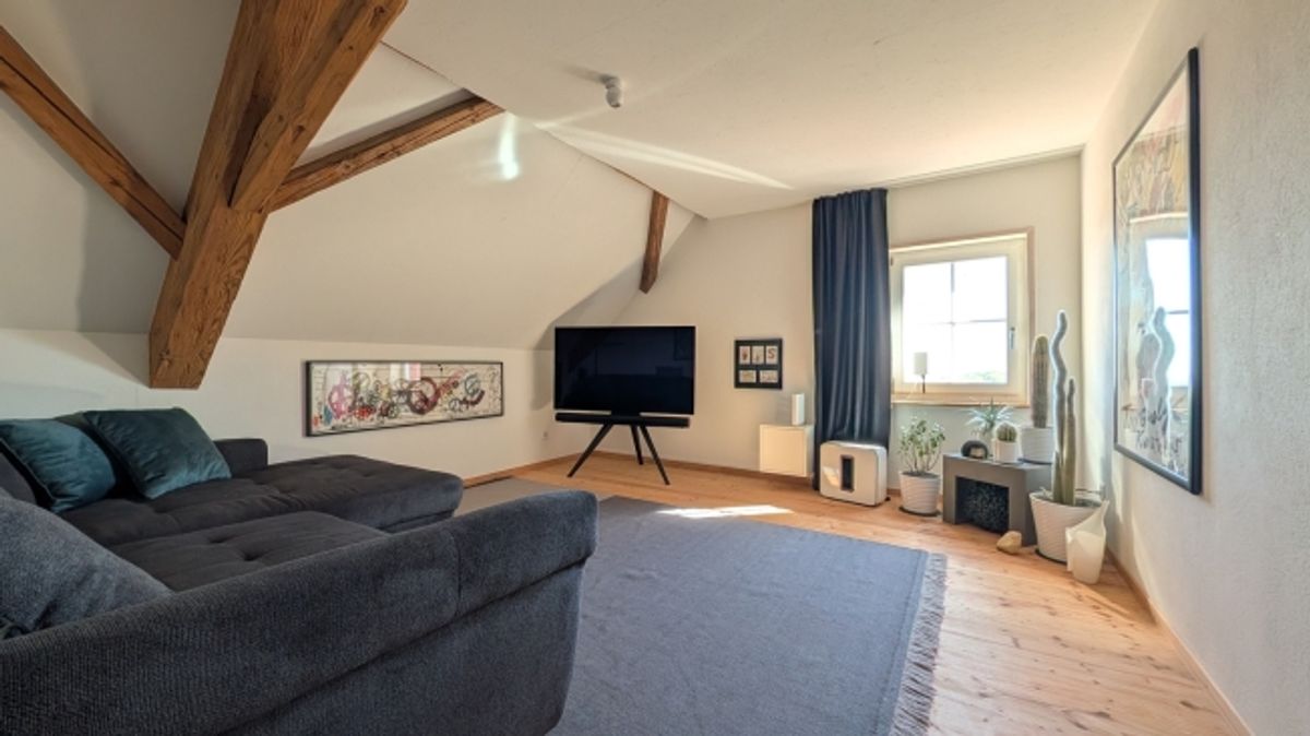 7 ZIMMER-HAUS IN BERGDIETIKON (AG), MÖBLIERT, TEMPORÄR - 1