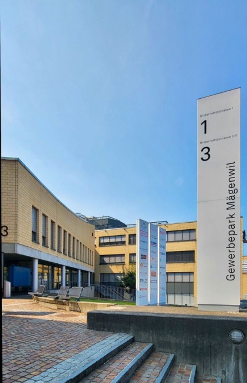 Spannende Gewerbe-/Bürofläche im EG für Schulung und Ausbildung! - 1