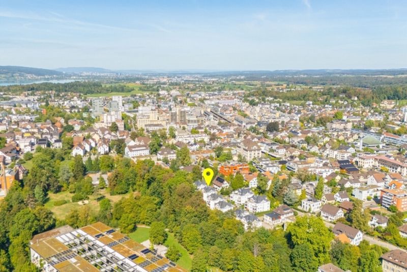 Grüner Ausblick und urbaner Komfort in Uster - 13