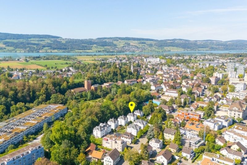 Grüner Ausblick und urbaner Komfort in Uster - 12