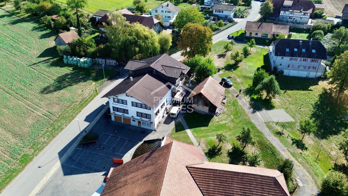 Vielseitige Liegenschaft mit attraktivem Baulandpotenzial - 1