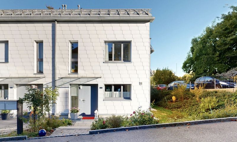 5.5 Zimmer Reiheneckhaus mit Garten und Dachterrasse - 1