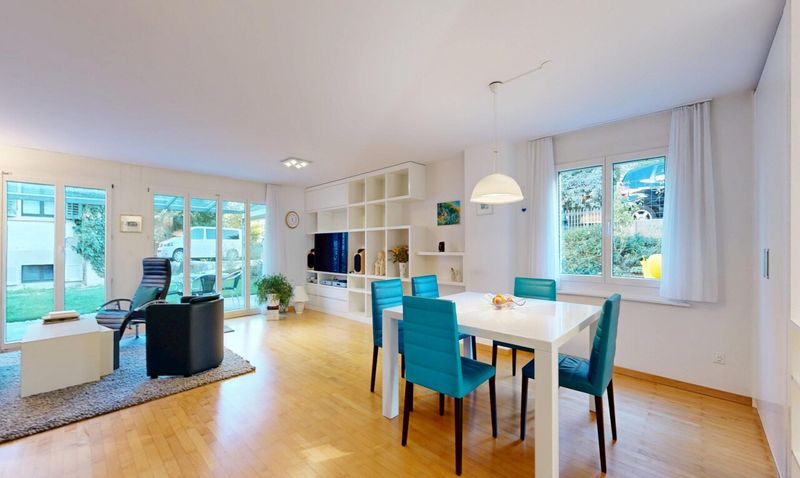 5.5 Zimmer Reiheneckhaus mit Garten und Dachterrasse - 2