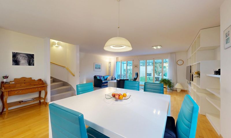 5.5 Zimmer Reiheneckhaus mit Garten und Dachterrasse - 5