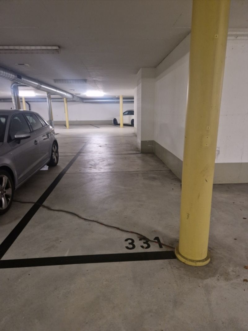 Einstellplatz für kleines Fahrzeug im Parkhaus Neuwiesen zu vermieten - 2