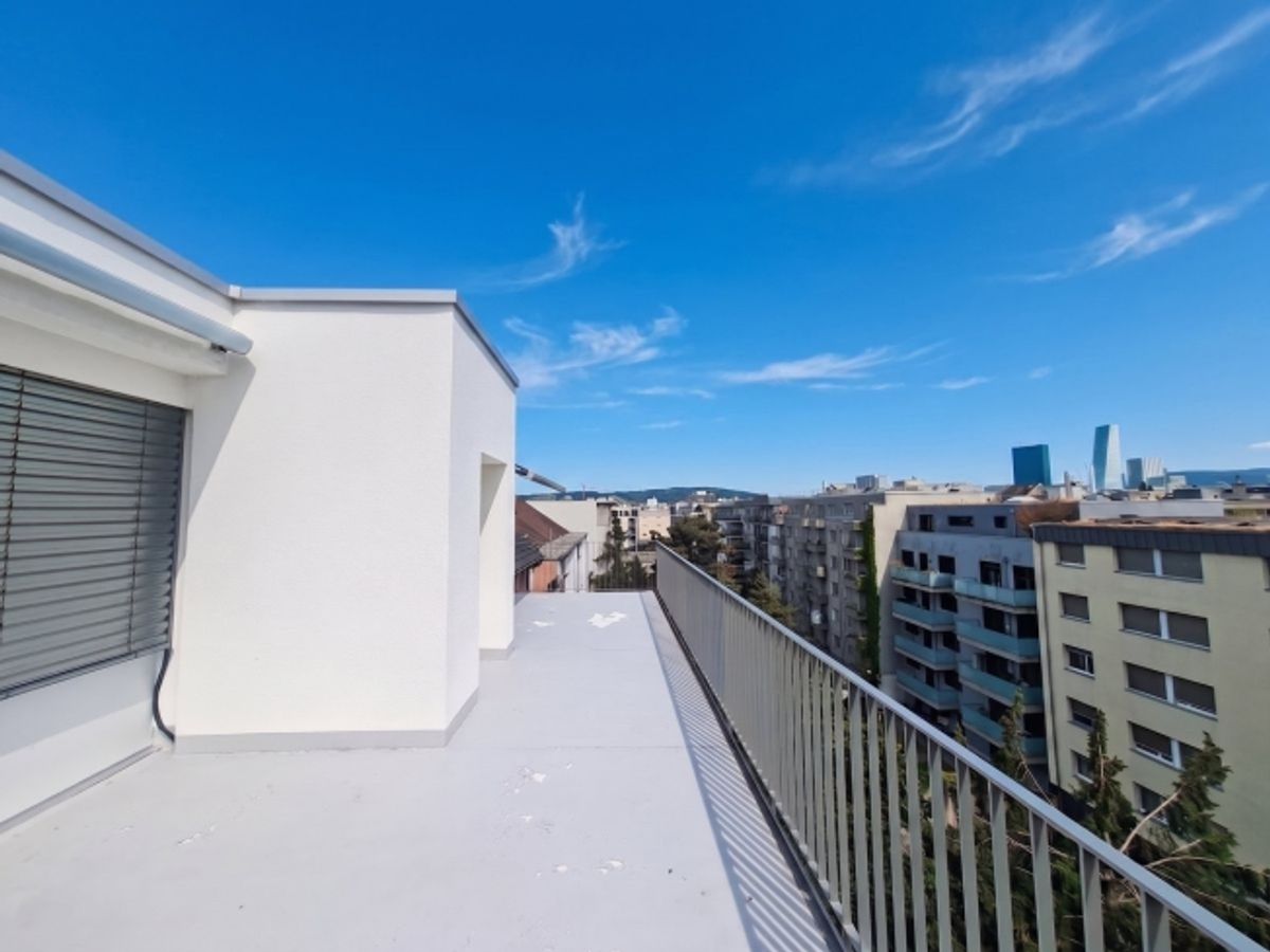 Geräumige 4.5-Zimmer Attikawohnung mit Aussicht in Basel zur Miete - 0