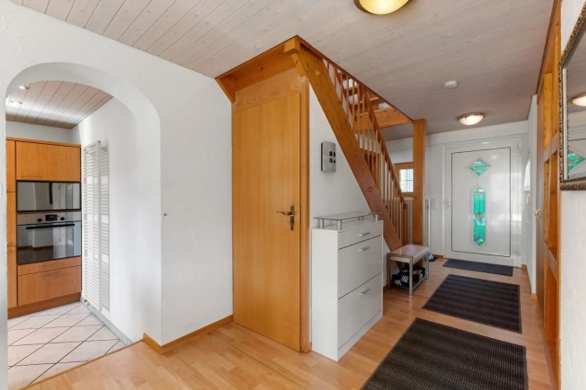 6.5-Zimmer-Einfamilienhaus mit Wintergarten in Grafstal - 4