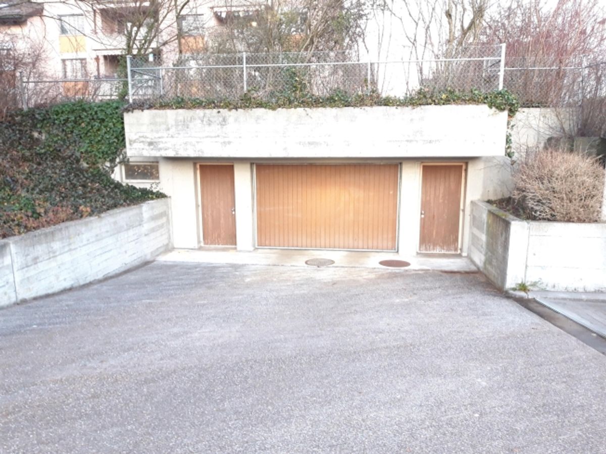 Einstellplätze in Schwerzenbach zu vermieten - 2