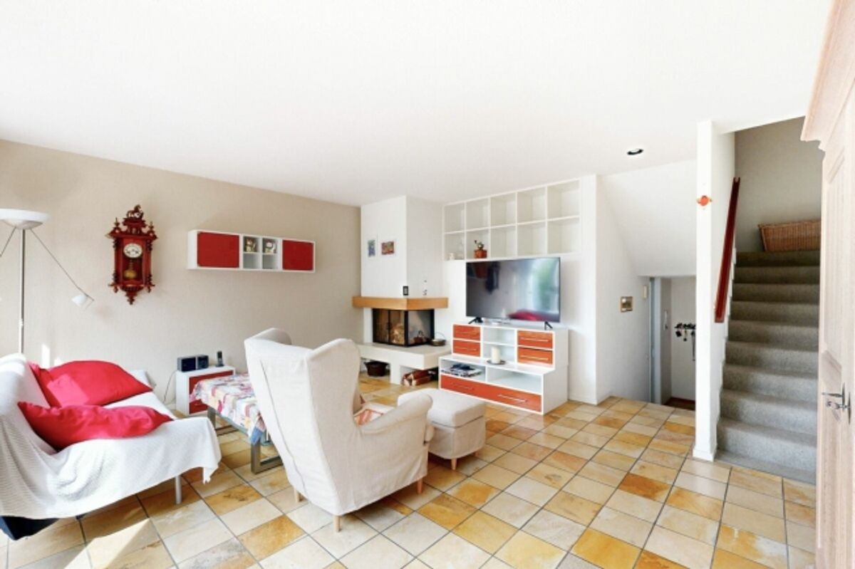 6.5-Zimmer-Eck-Einfamilienhaus mit grosszügigem Garten an familienfreundlicher Lage - 7