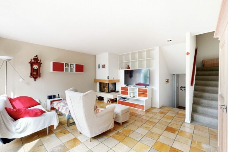 6.5-Zimmer-Eck-Einfamilienhaus mit grosszügigem Garten an familienfreundlicher Lage - 8