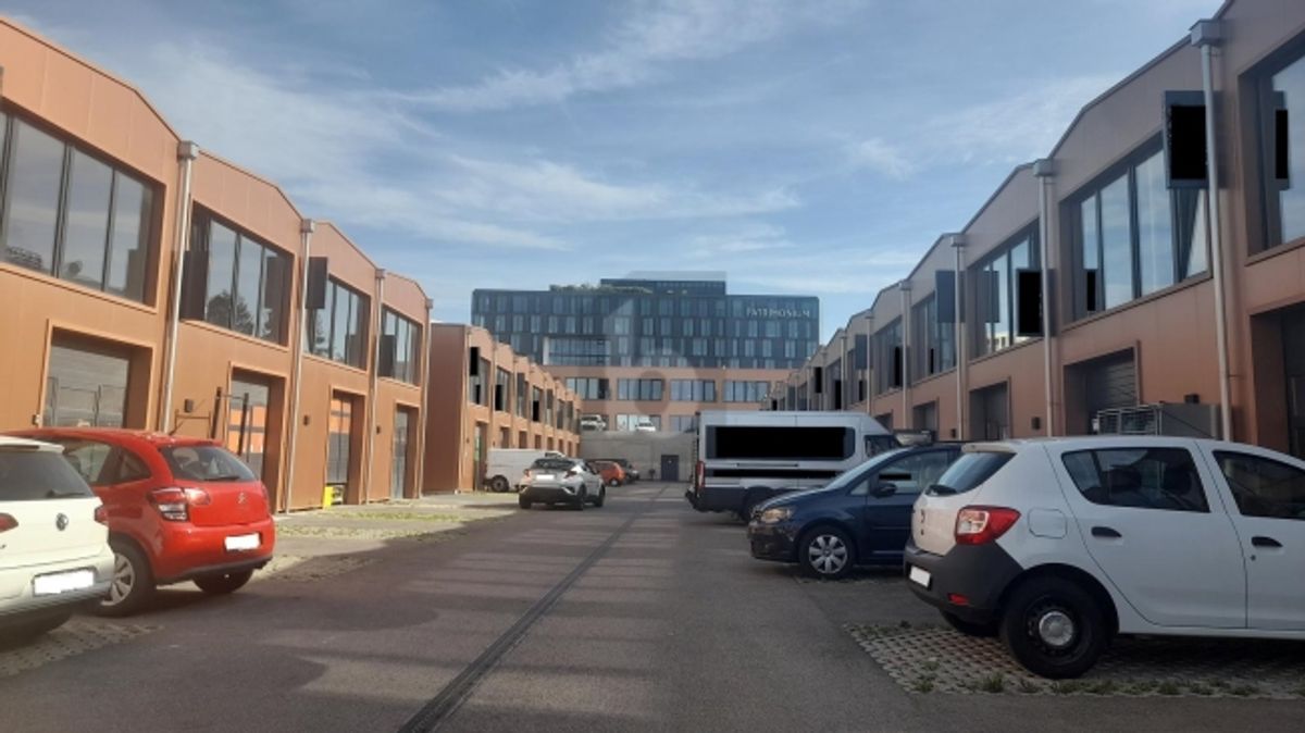 BOX/BUREAU EN DUPLEX AVEC PARKING - 0