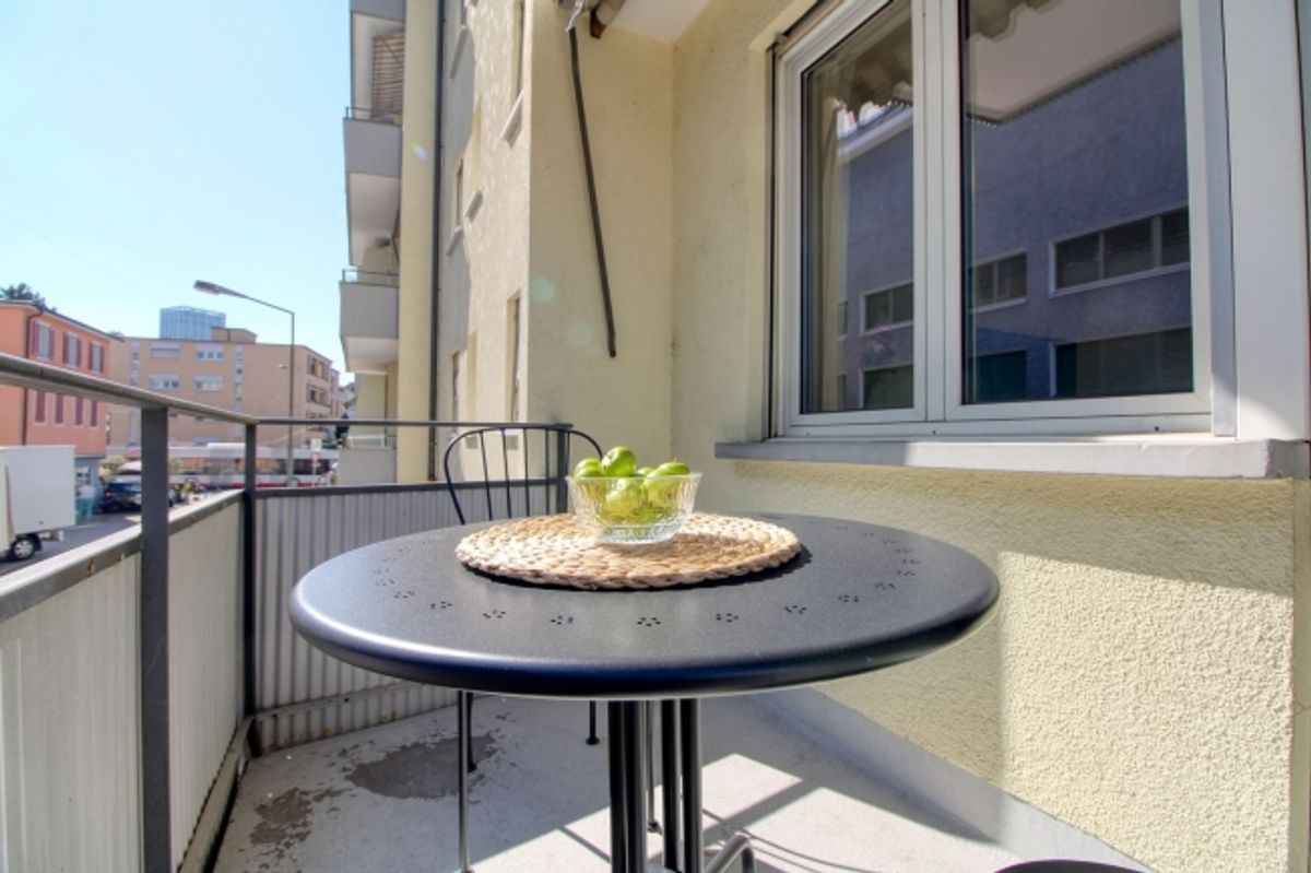 Your Next Chapter Starts Here - Furnished Room in a Top Location - 2