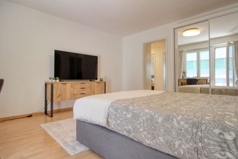 Your Next Chapter Starts Here - Furnished Room in a Top Location - 7