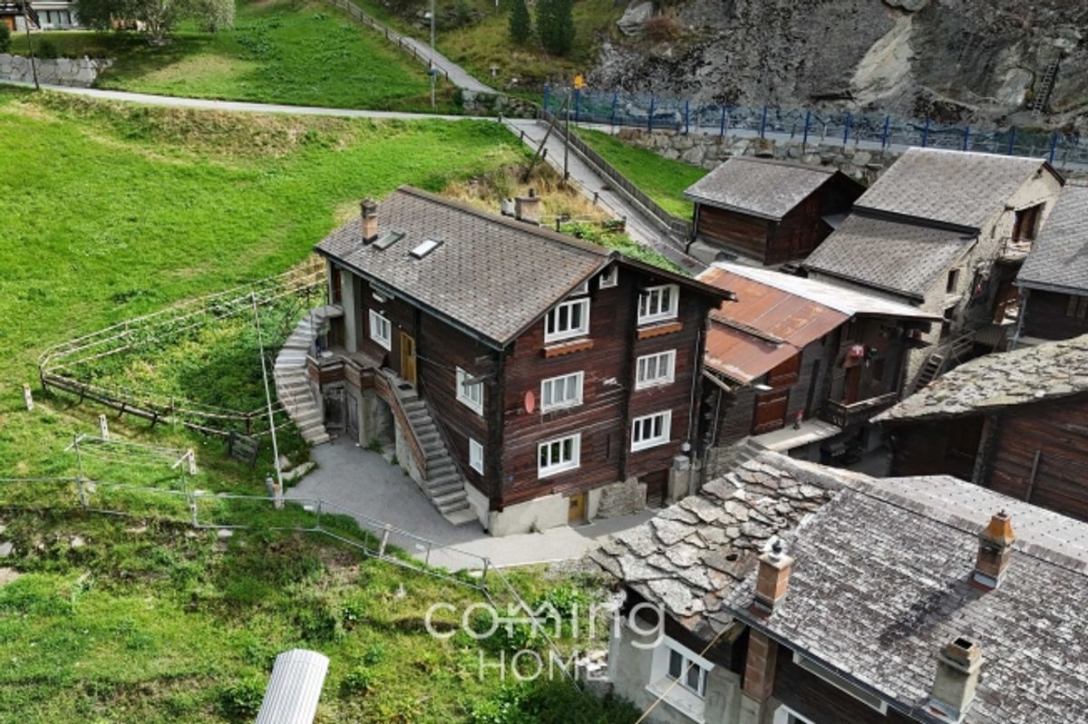 Charmante 4-Zimmerwohnung in Saas-Grund mit sonniger Bergsicht - 0
