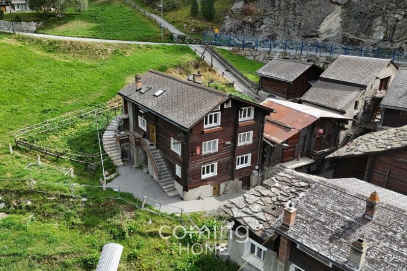 Charmante 4-Zimmerwohnung in Saas-Grund mit sonniger Bergsicht - 1