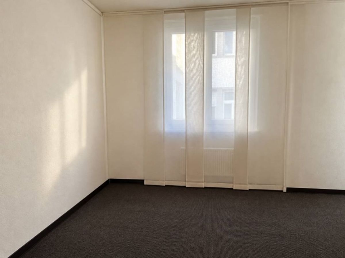 Helle und vielseitige Büro- und Praxisräume an bester Altstadtlage - 1