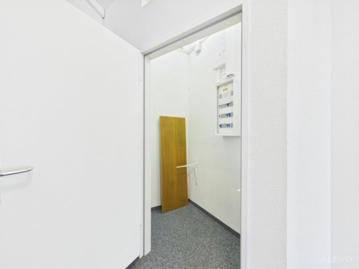 Praxis- und Büroräume in Hünenberg mit Raum für Ihre Dienstleistungen - 9