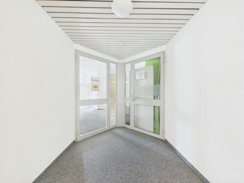 Praxis- und Büroräume in Hünenberg mit Raum für Ihre Dienstleistungen - 11