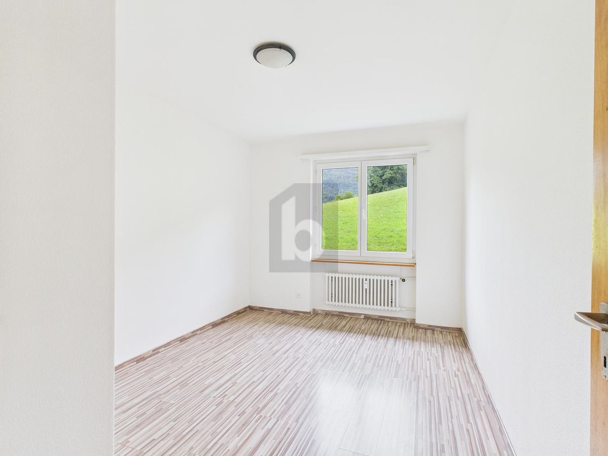 PRAKTISCHER GRUNDRISS MIT BALKON - 3