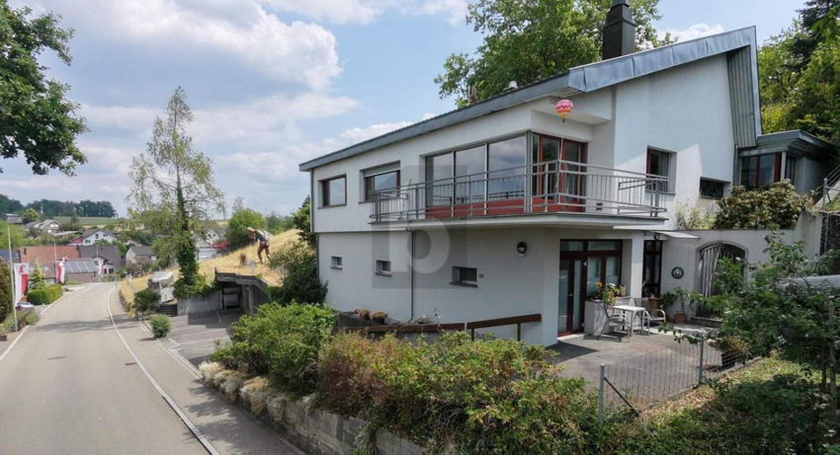 FAST WIE EIN EIGENES HAUS MIT GARTEN - 0