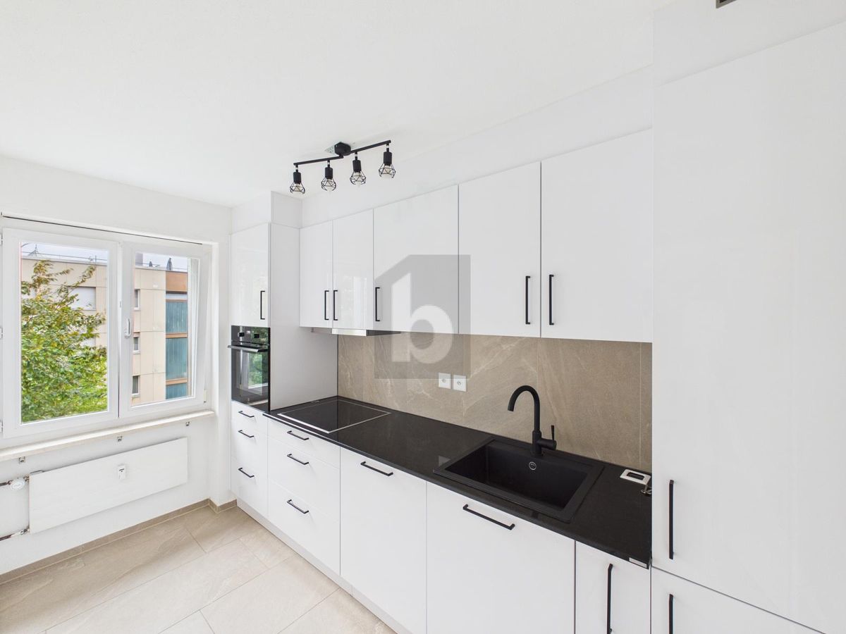 NEU RENOVIERT - GROSSZÜGIGER BALKON UND WEITBLICK - 3