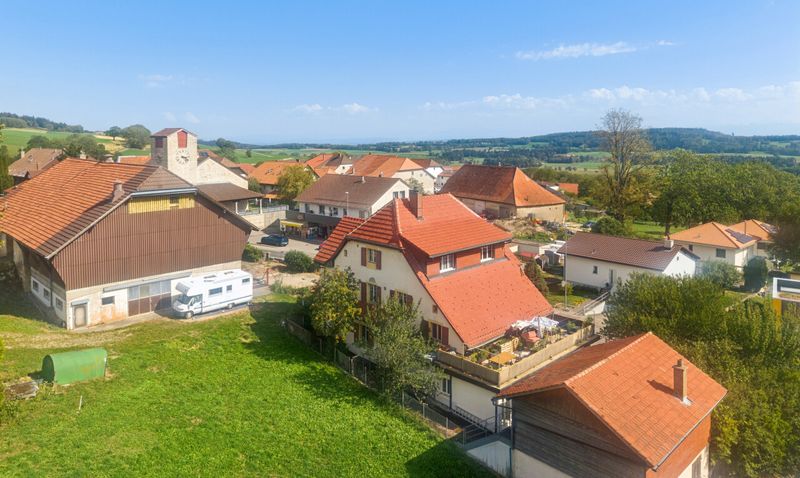 Immeuble locatif in à Nods - 1