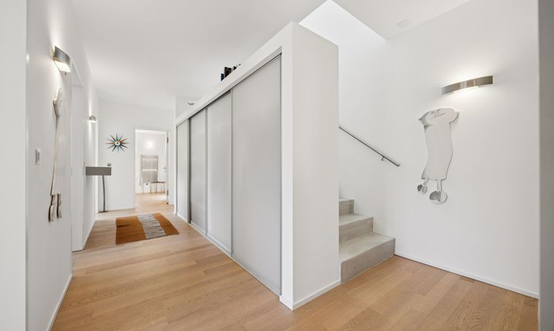 Zweitwohnsitz mit Panoramasicht: Architektenhaus in Andiast - 7