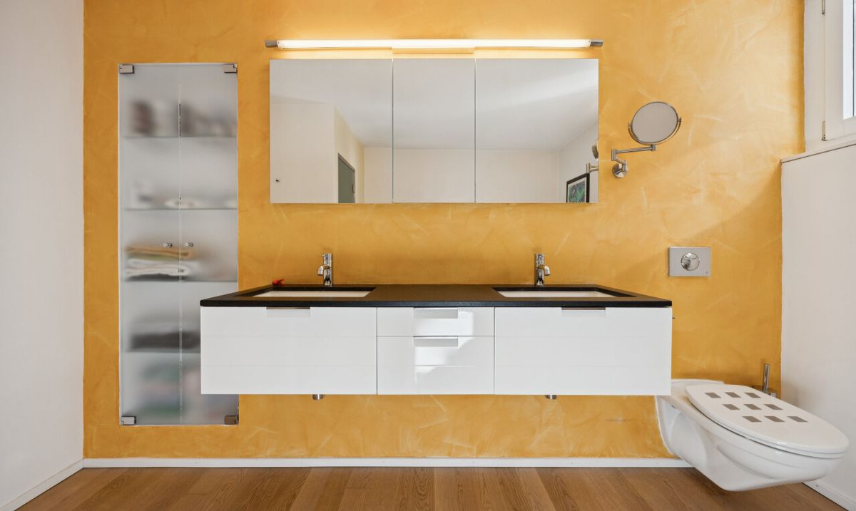 Zweitwohnsitz mit Panoramasicht: Architektenhaus in Andiast - 10