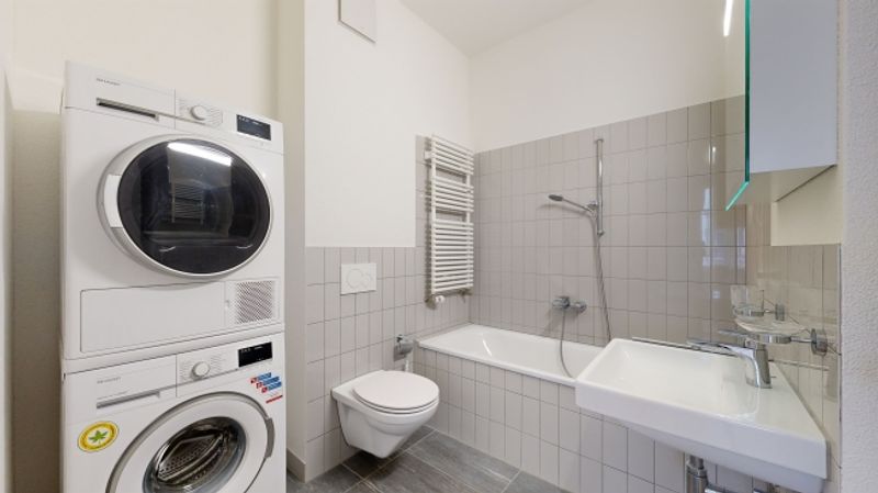 Grosszügige, helle Jugendstilwohnung - 3