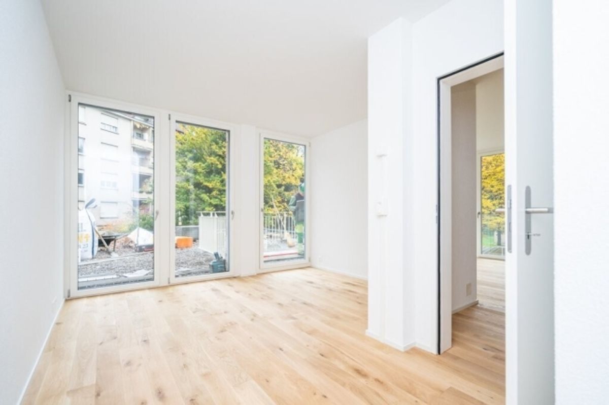 Frischsanierte 2.5-Zimmerwohnung in Stadtnähe - 2