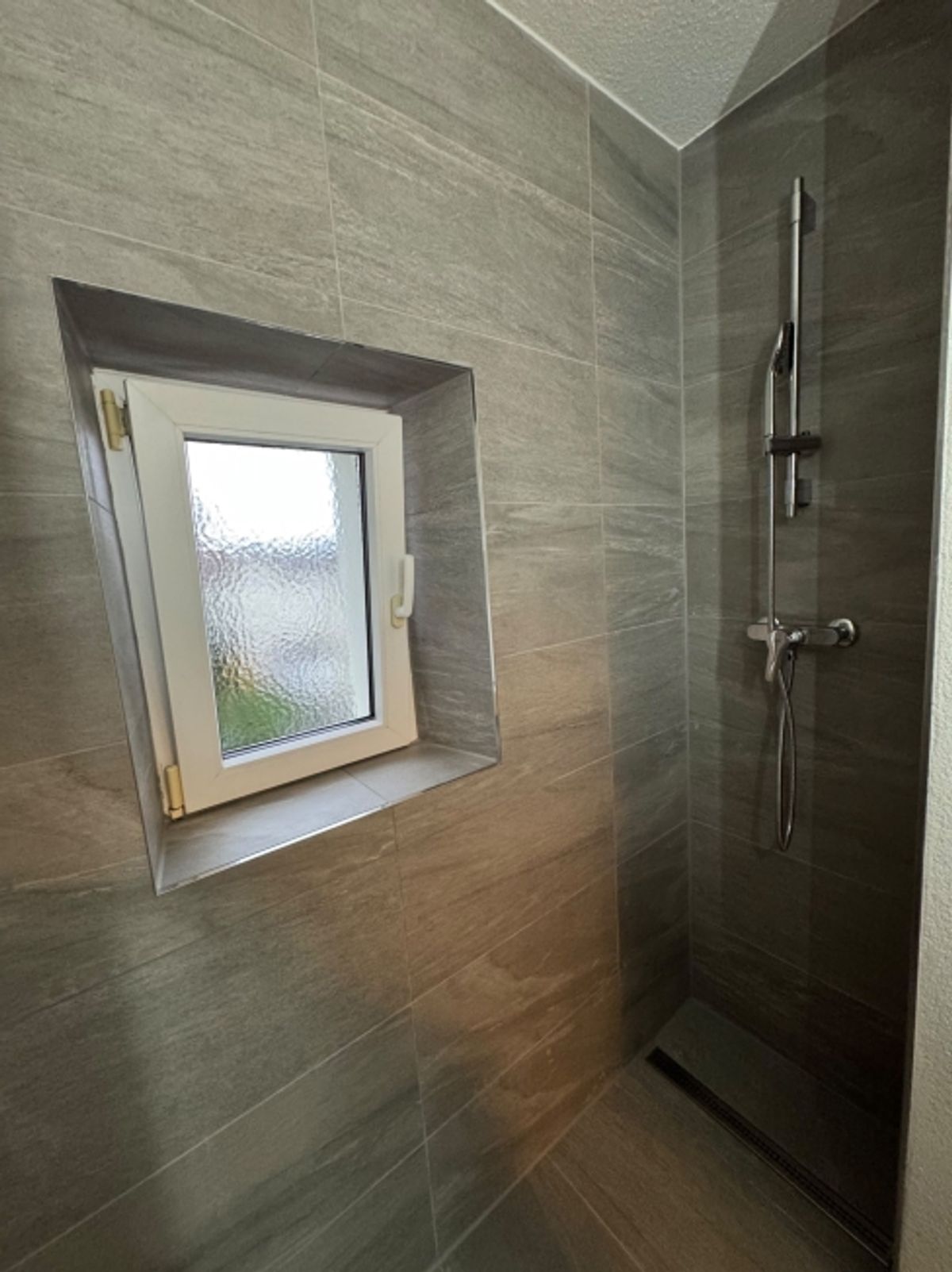 Erstbezug nach Renovierung 2 Zimmer Wohnung in Rorschach - 2