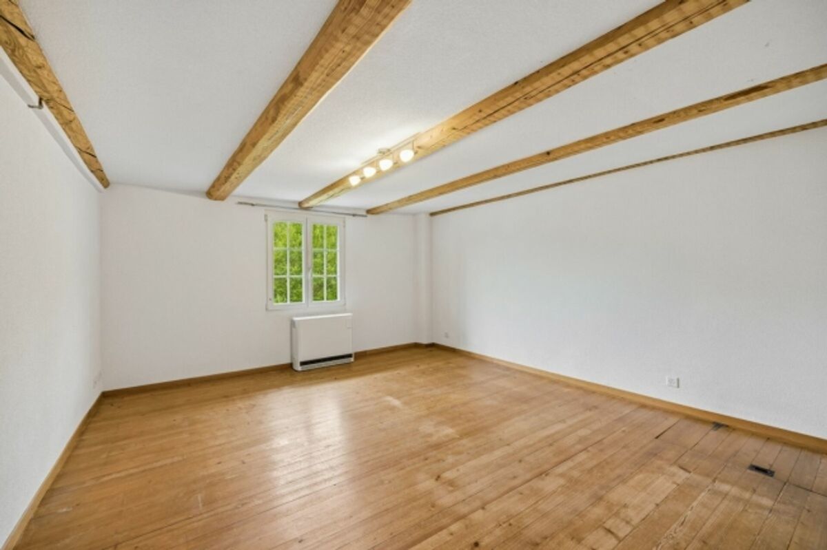 Charmantes 4-Zimmer-Reihenhaus (Flarz) mit grosszügigem Garten und Renovationspotential - 5