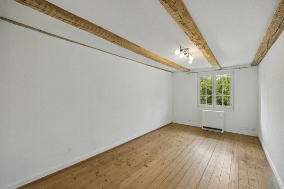 Charmantes 4-Zimmer-Reihenhaus (Flarz) mit grosszügigem Garten und Renovationspotential - 6
